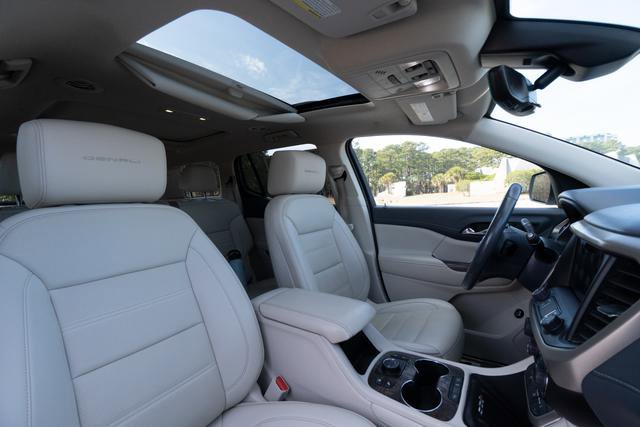 Used 2021 GMC Acadia Denali w/ Denali Technology Package image 29