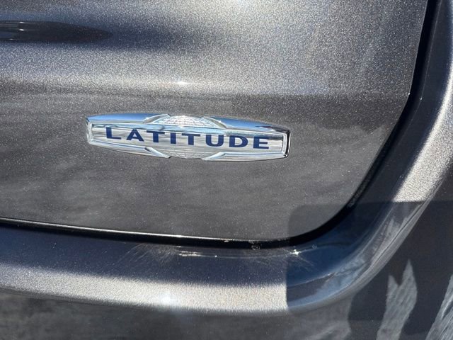 Used 2024 Jeep Compass Latitude w/ Convenience Group image 27