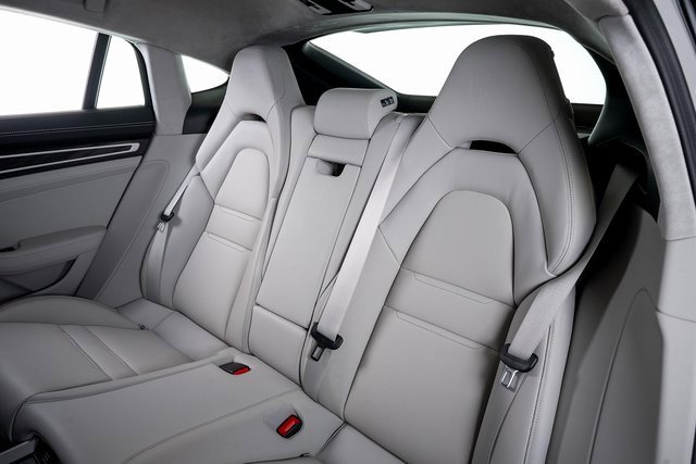 Used 2023 Porsche Panamera Turbo S image 23
