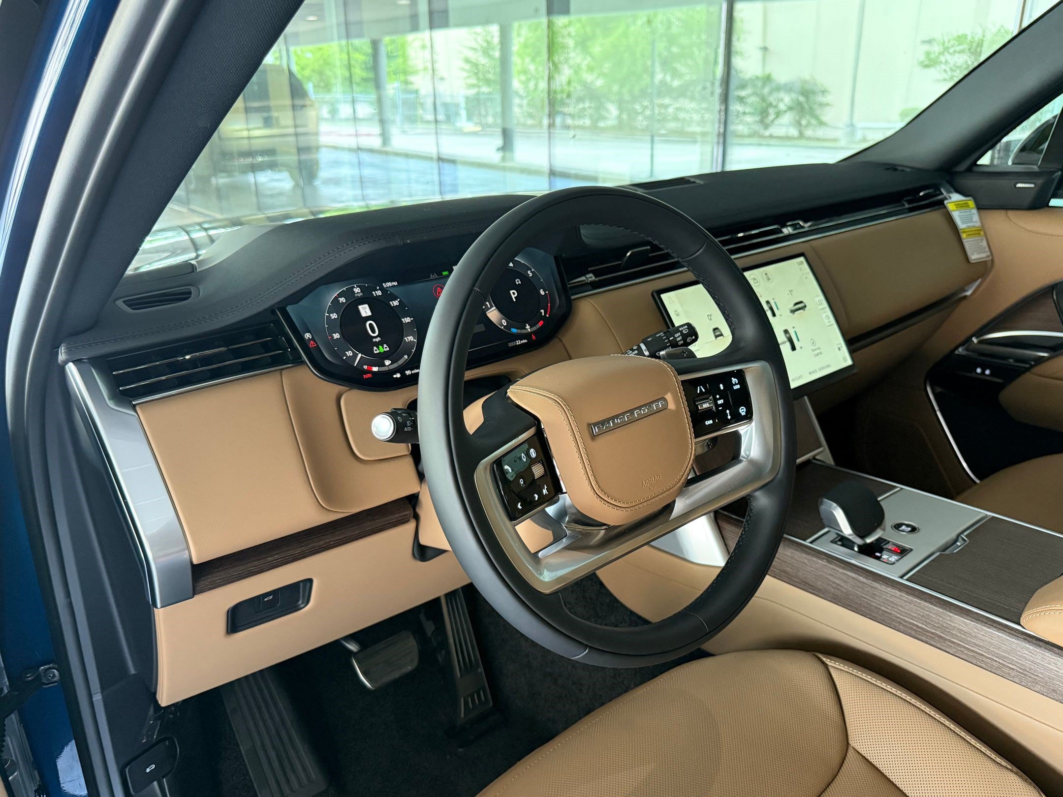 New 2026 Land Rover Range Rover SE AWD/4WD image 4