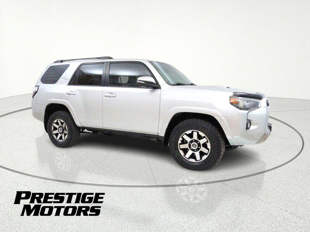 Used 2019 Toyota 4Runner TRD Off-Road Premium AWD/4WD image 10