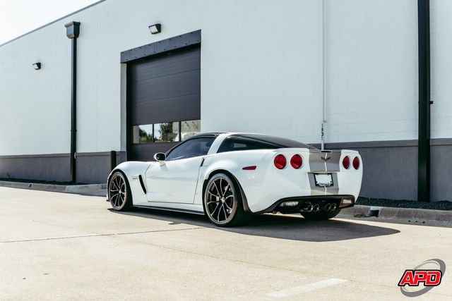 Used 2013 Chevrolet Corvette Z06 w/ 3LZ Preferred Equipment Group RWD image 20
