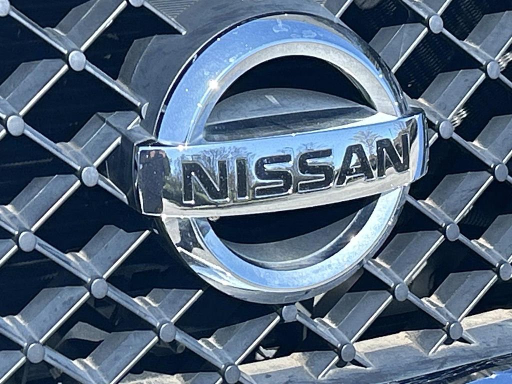 Used 2013 Nissan Armada Platinum image 11