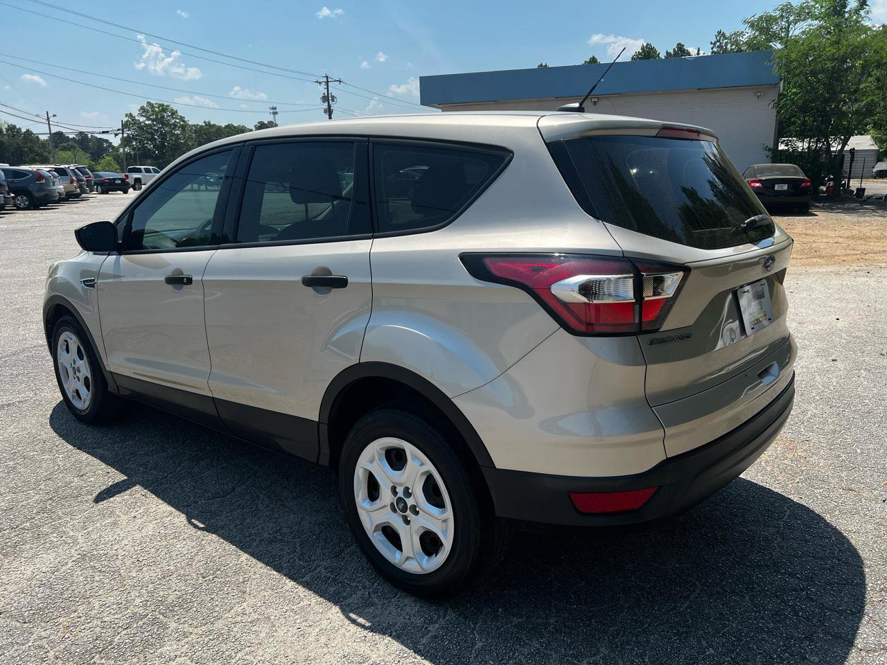 Used 2017 Ford Escape S FWD image 5