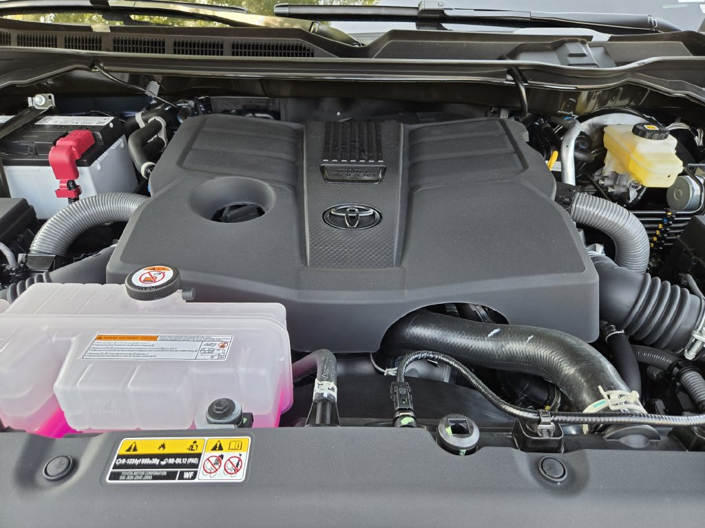 New 2026 Toyota Tundra Limited AWD/4WD image 26