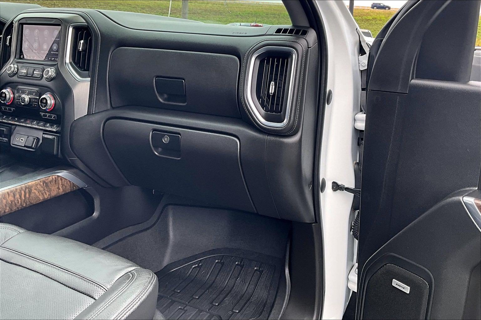 Used 2021 GMC Sierra 3500 Denali w/ Denali Ultimate Package AWD/4WD image 16