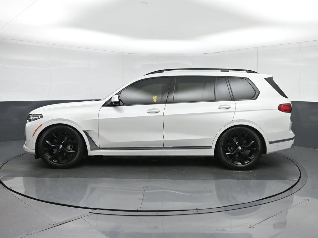 Used 2022 BMW X7 xDrive40i w/ Executive Package AWD/4WD image 4
