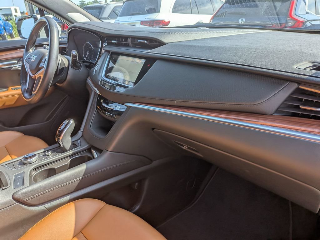Certified 2024 Cadillac XT5 Premium Luxury FWD image 29