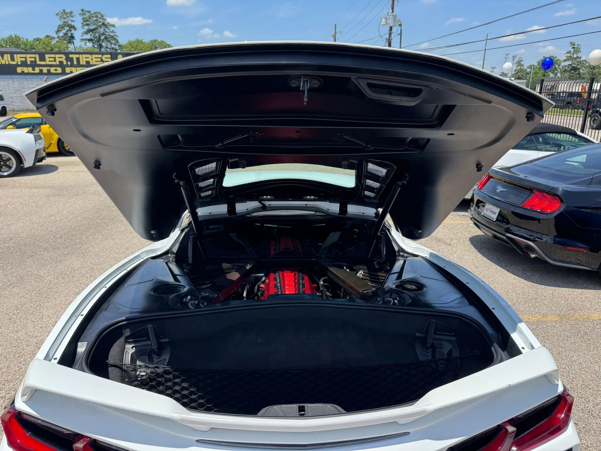 Used 2021 Chevrolet Corvette Stingray Preferred Cpe w/ Engine Appearance Package RWD image 43