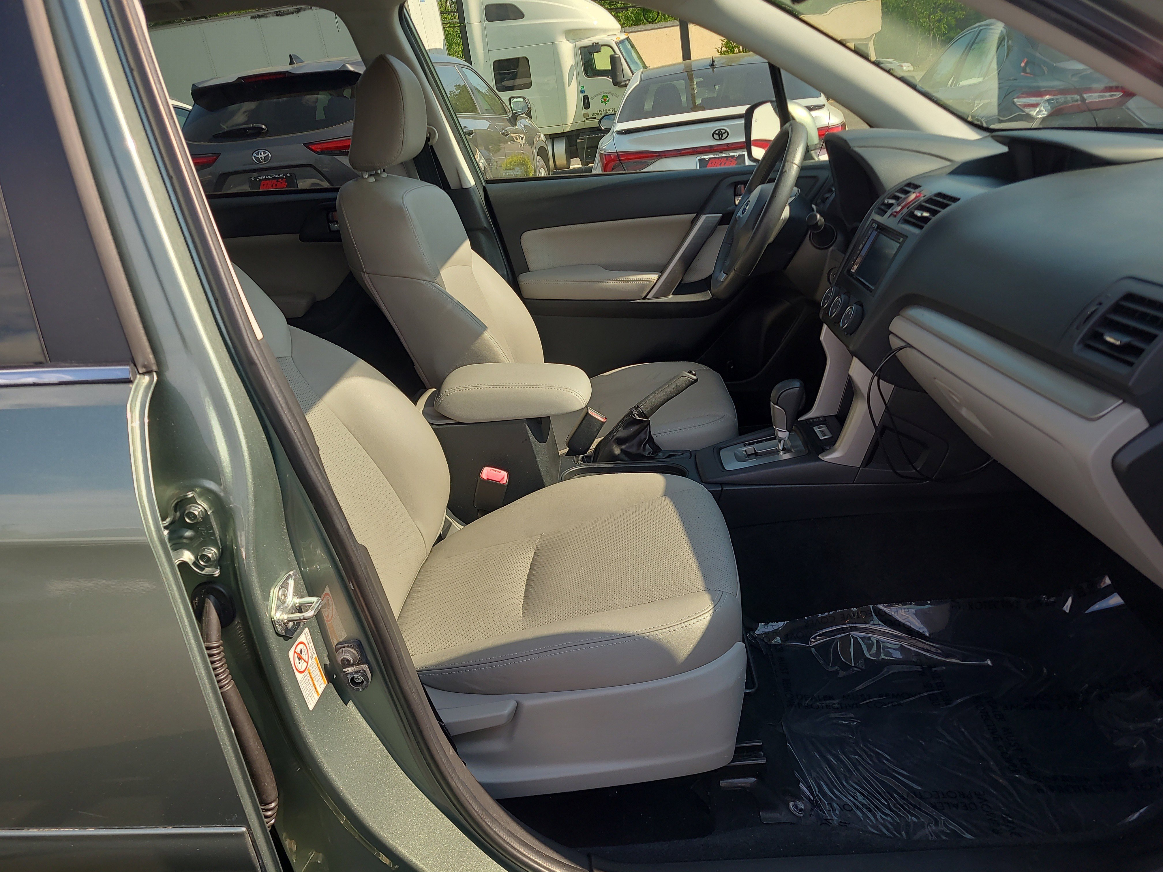 Used 2015 Subaru Forester 2.5i Limited AWD/4WD image 17