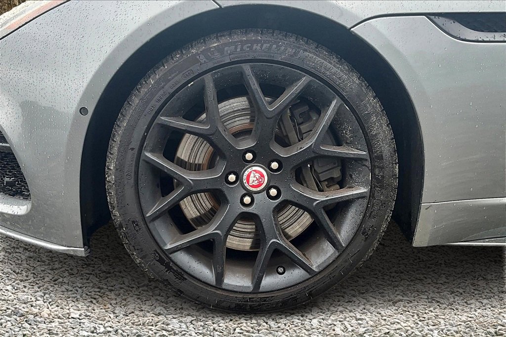 Used 2017 Jaguar F-TYPE S image 9