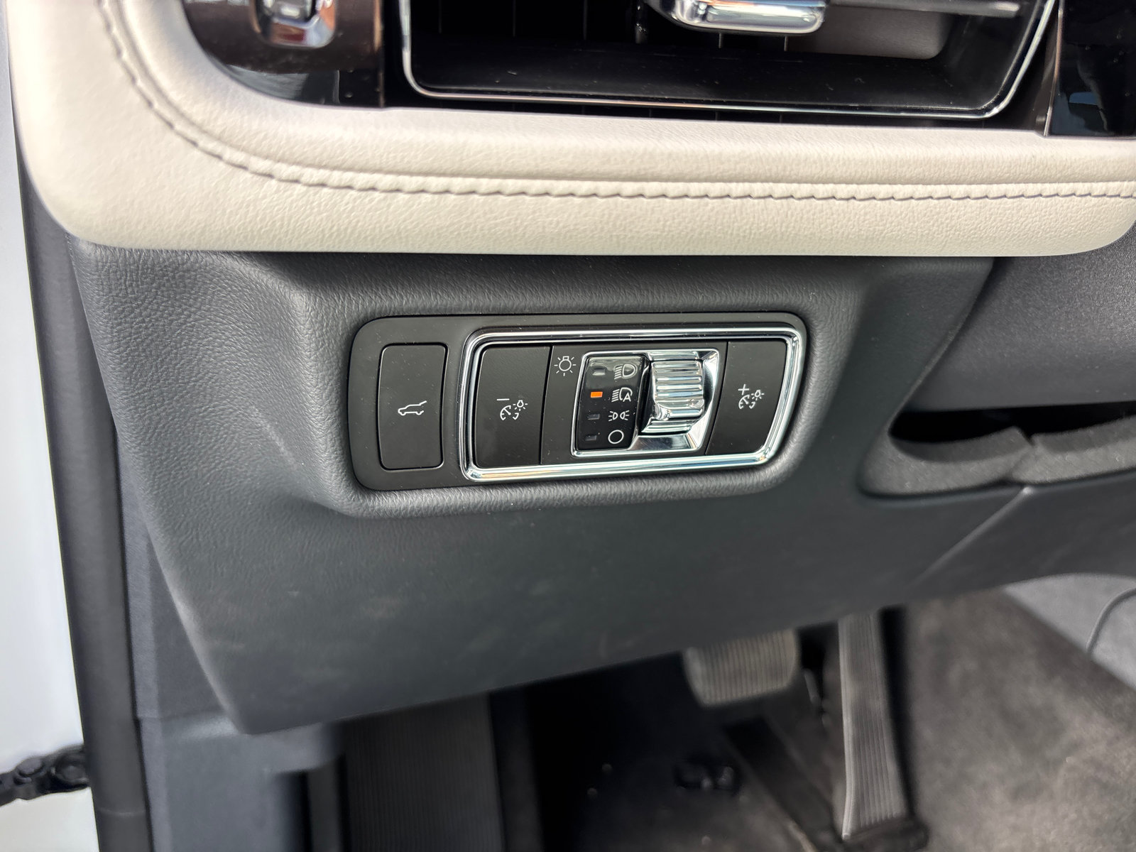 New 2027 Lincoln Aviator Reserve AWD/4WD image 13