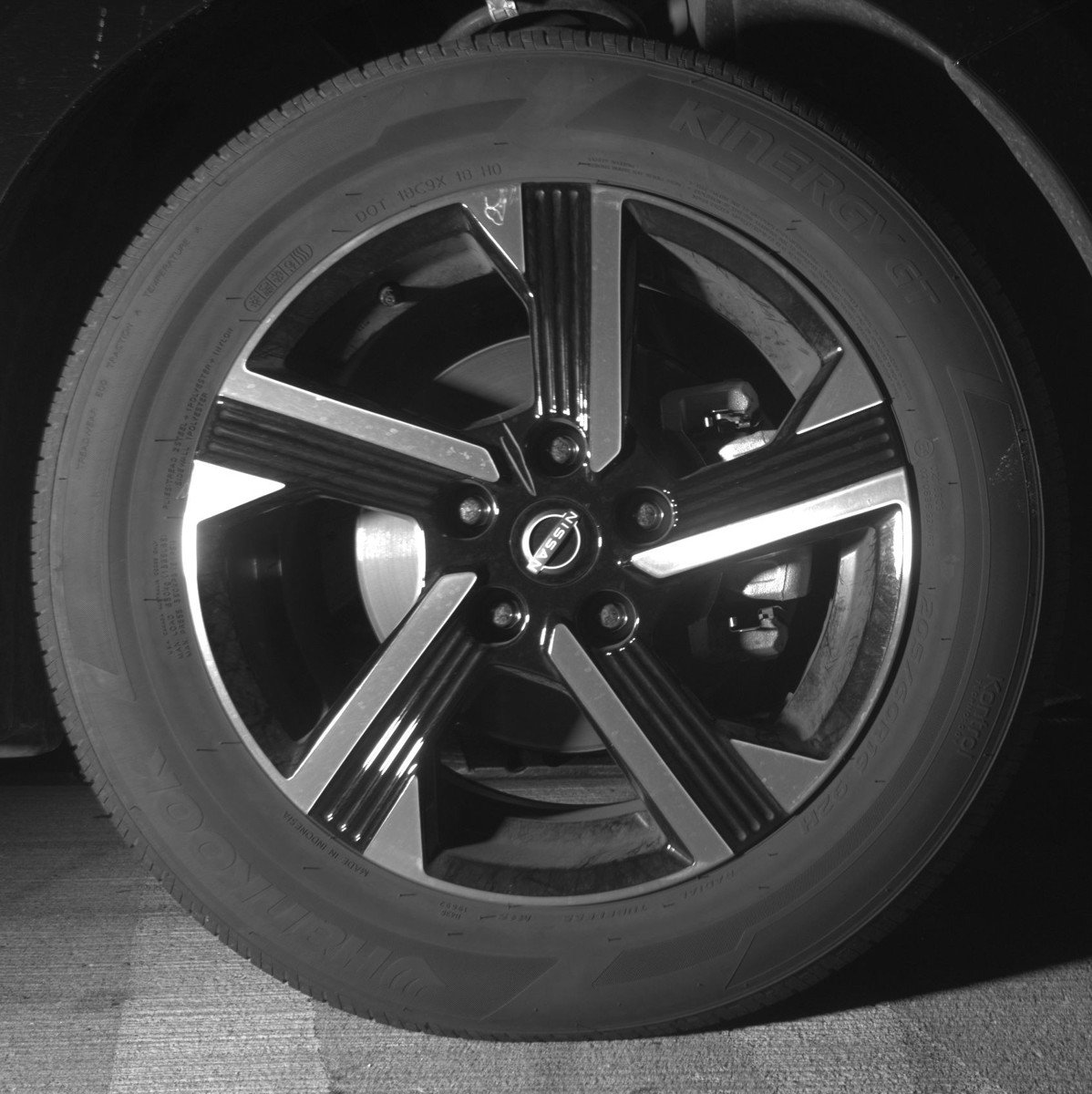 Used 2025 Nissan Sentra SV image 12