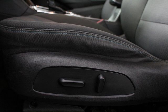 Used 2017 Chevrolet Cruze LT w/ Convenience Package image 14