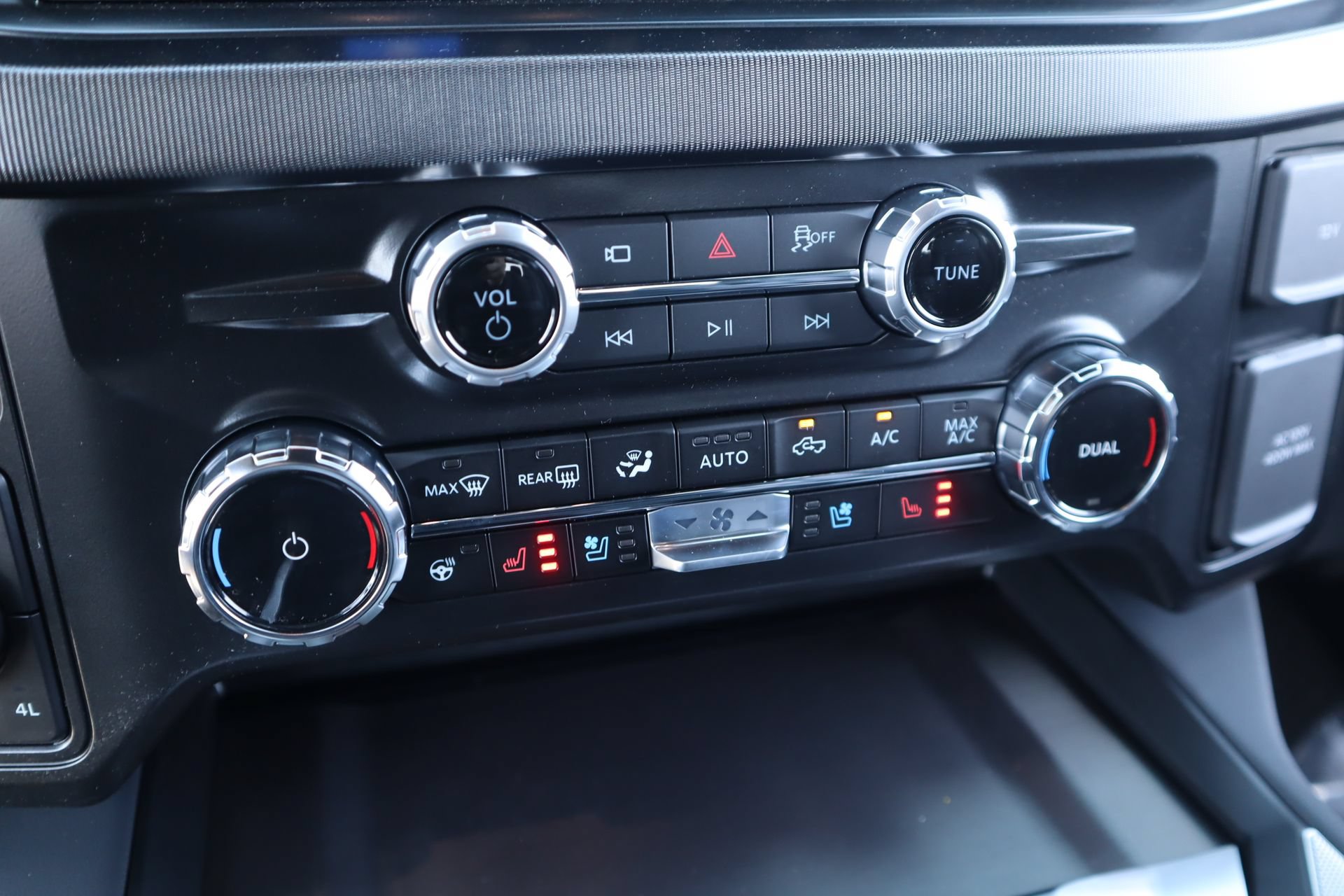 New 2026 Ford F250 Platinum AWD/4WD image 8