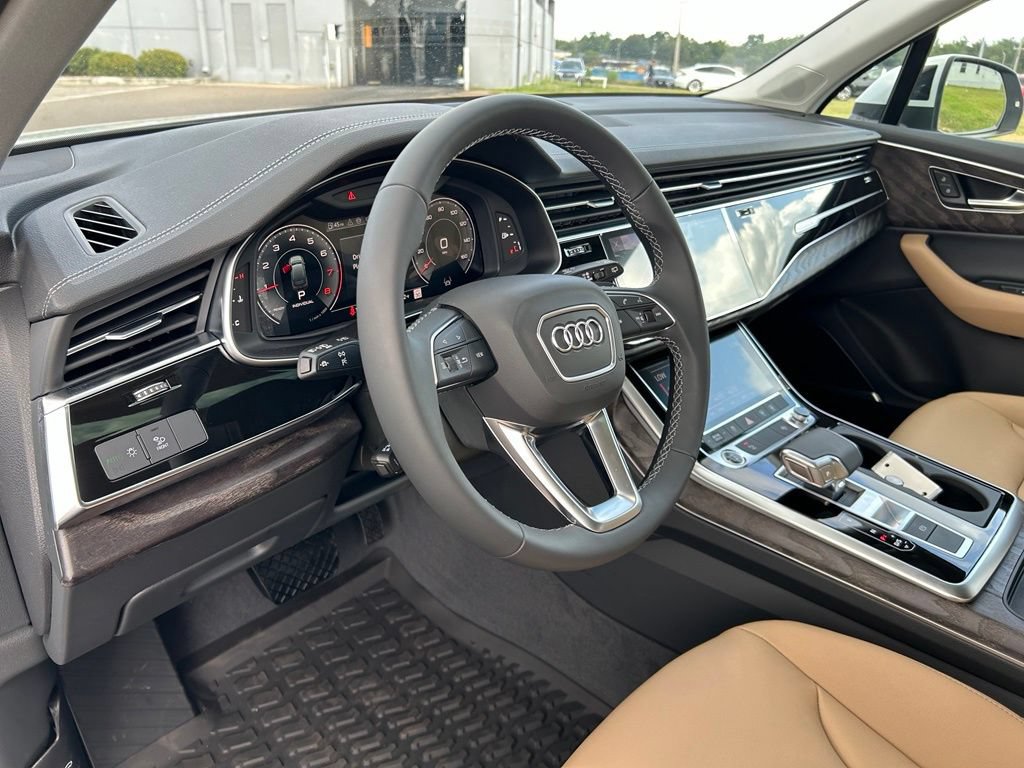 New 2026 Audi Q7 2.0T Premium AWD/4WD image 16