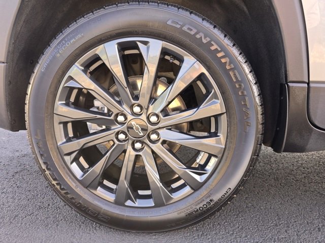 Used 2023 Chevrolet Traverse RS w/ LPO, Floor Liner Package image 9