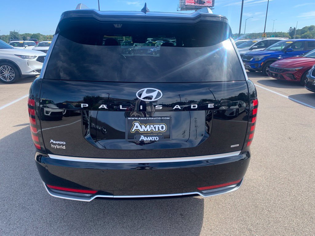Certified 2026 Hyundai Palisade Calligraphy AWD/4WD image 4
