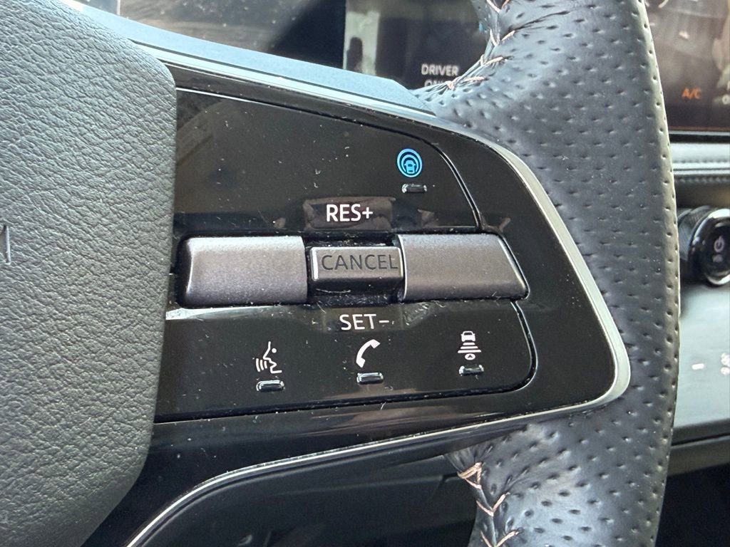 Used 2024 Nissan Ariya FWD image 16