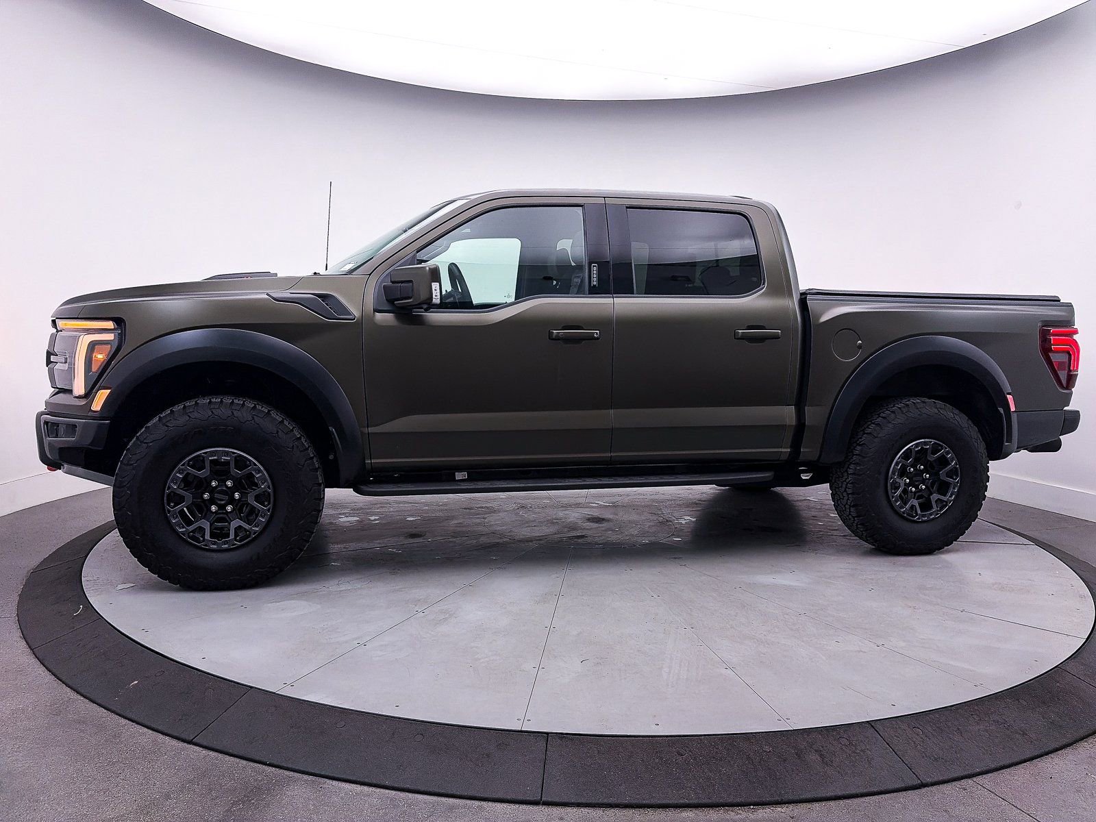 Used 2024 Ford F150 Raptor w/ Equipment Group 803A Raptor R image 31