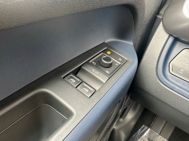 New 2025 Volkswagen ID. Buzz Pro S image 43