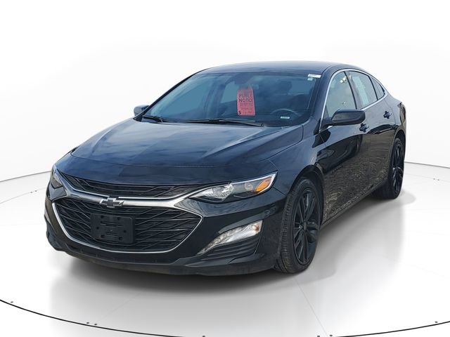 Used 2024 Chevrolet Malibu LT w/ Midnight Edition FWD image 2