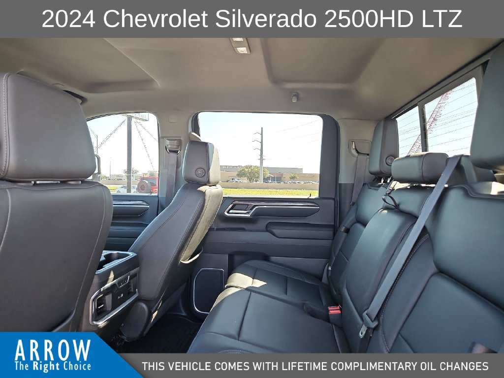 Used 2024 Chevrolet Silverado 2500 LTZ w/ LTZ Convenience Package AWD/4WD image 19