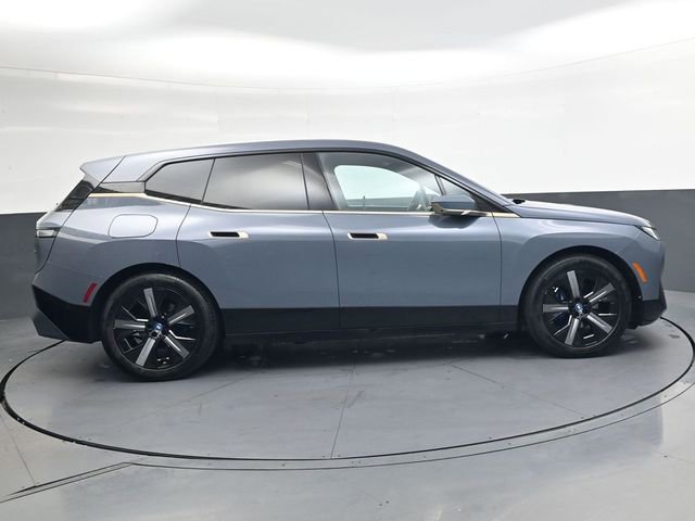 Used 2023 BMW iX xDrive50 w/ Premium Package image 3
