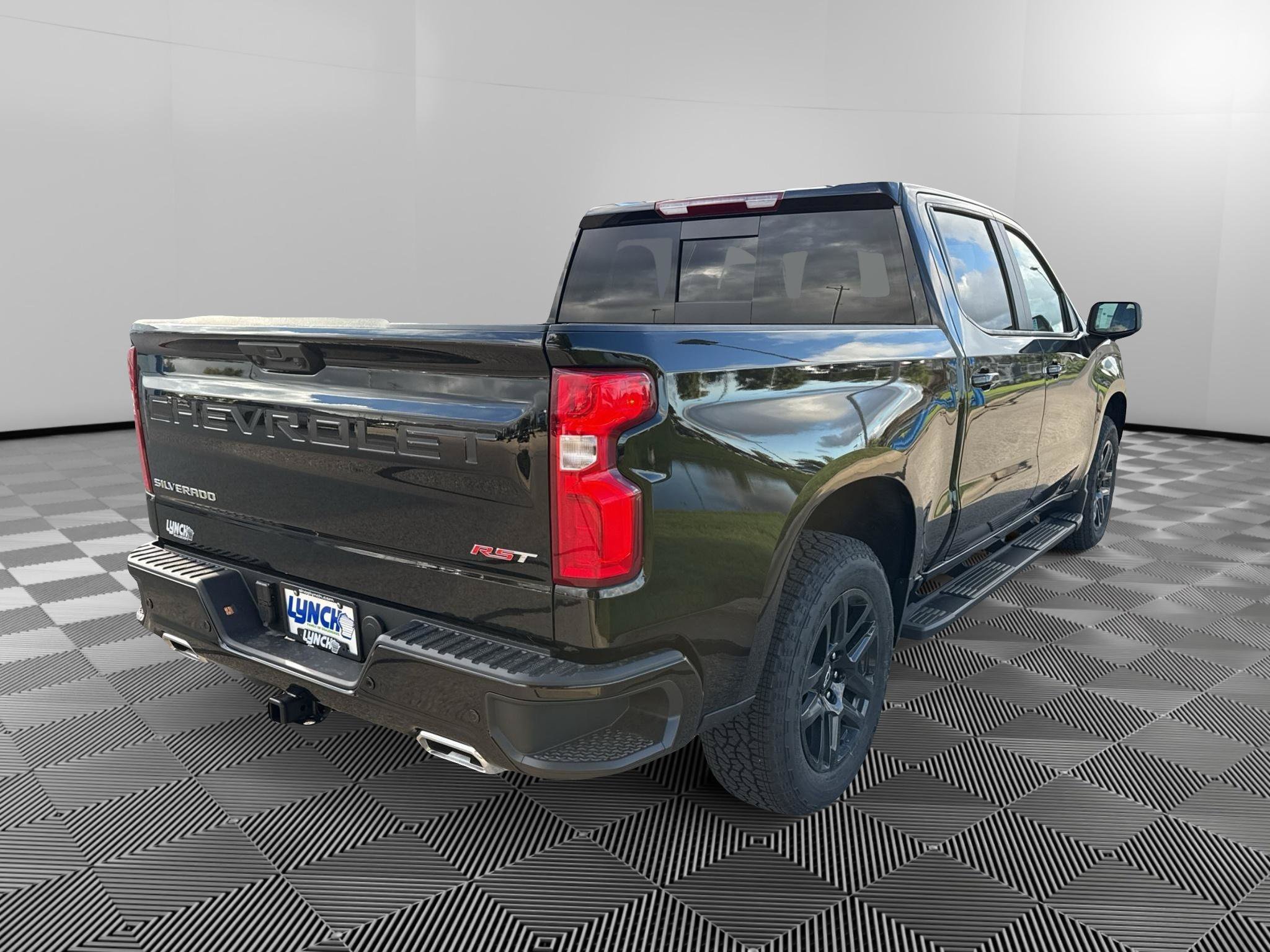 New 2026 Chevrolet Silverado 1500 RST w/ RST All Star Premium Package AWD/4WD image 4