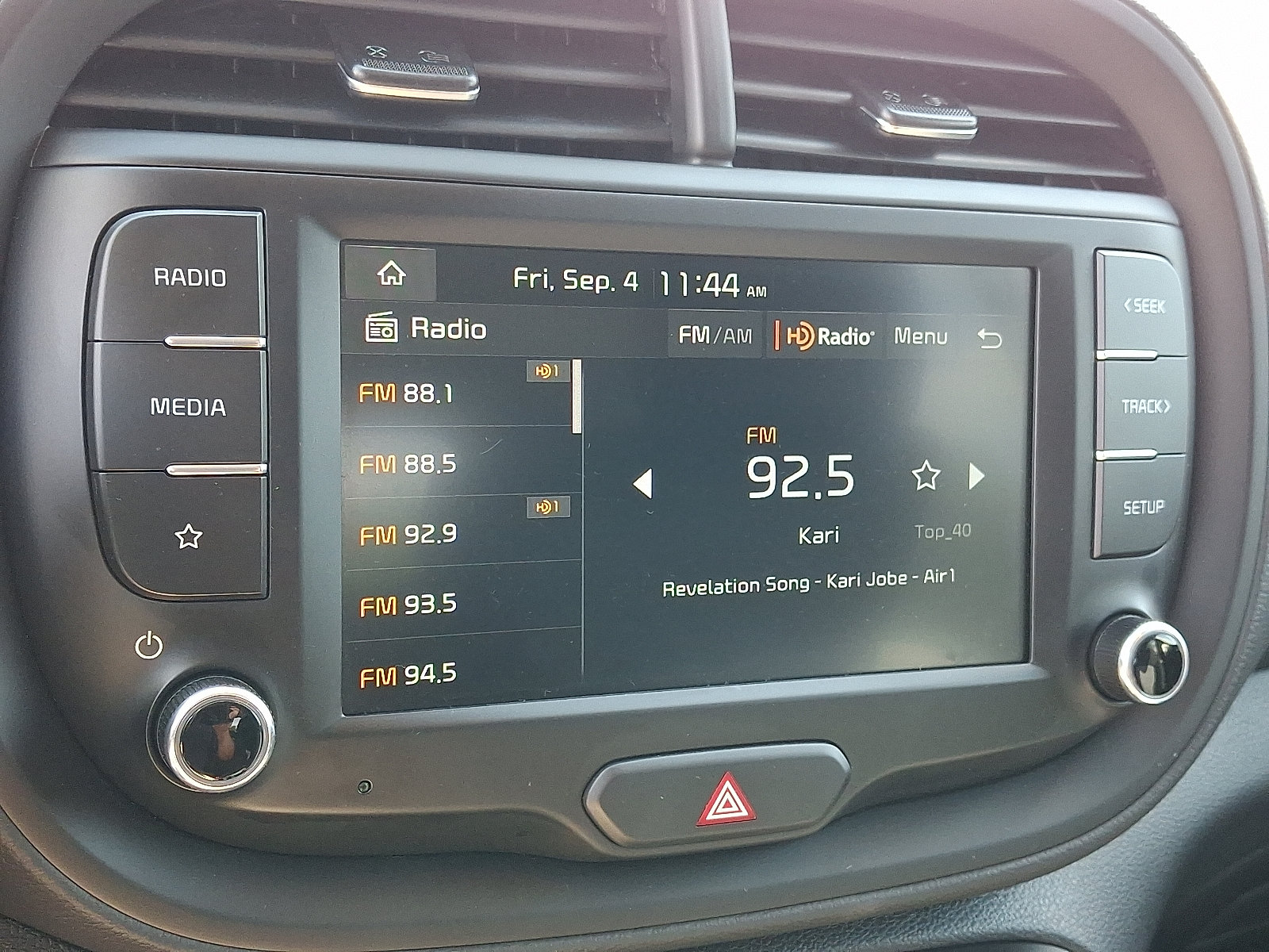 Certified 2025 Kia Soul LX w/ LX Technology Package FWD image 16
