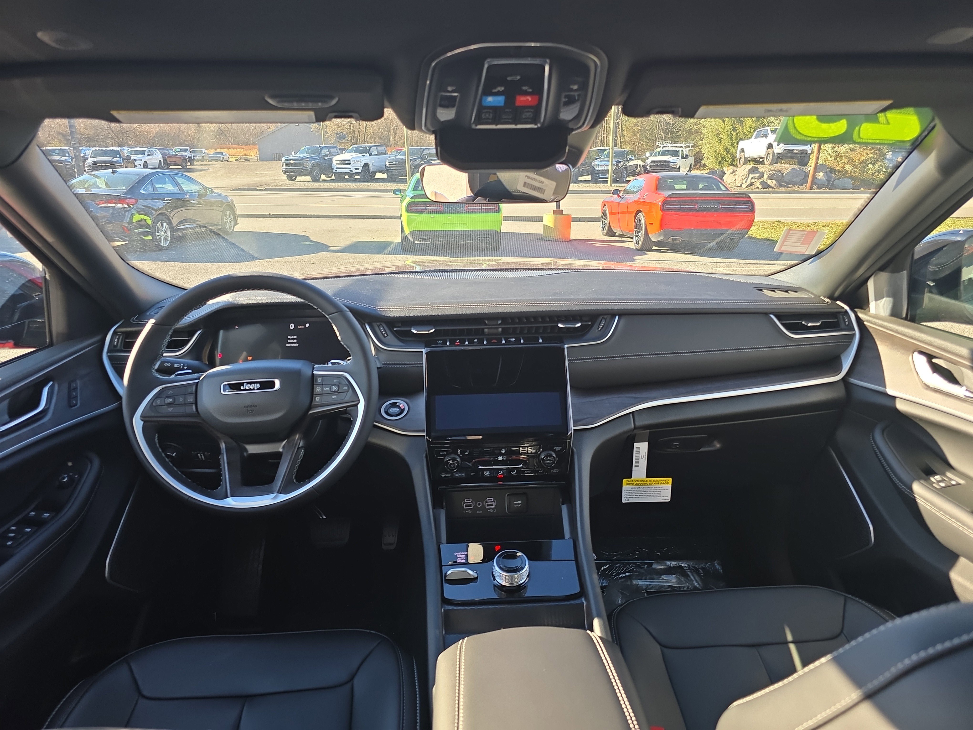 New 2025 Jeep Grand Cherokee Limited image 14