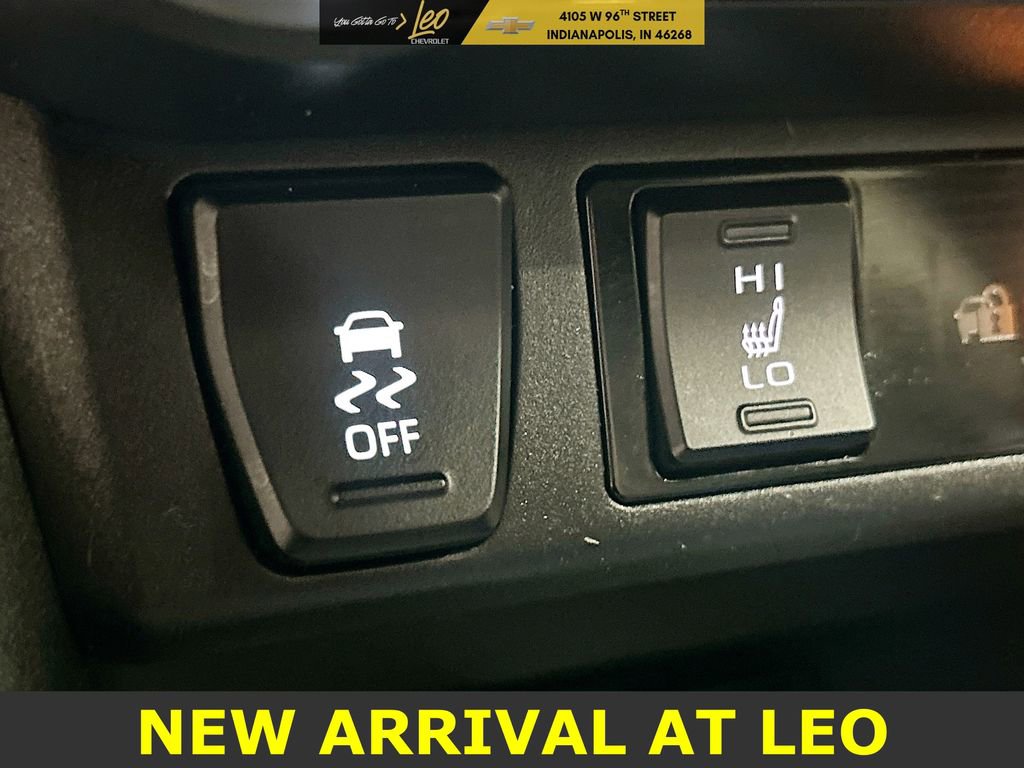 Used 2024 Toyota RAV4 XLE Premium image 20