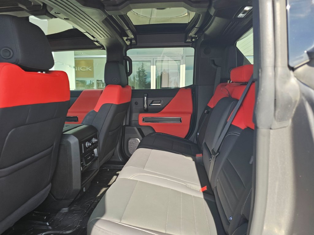 Used 2026 GMC Hummer EV 4x4 Crew Cab w/ Carbon Fiber Edition Package image 21