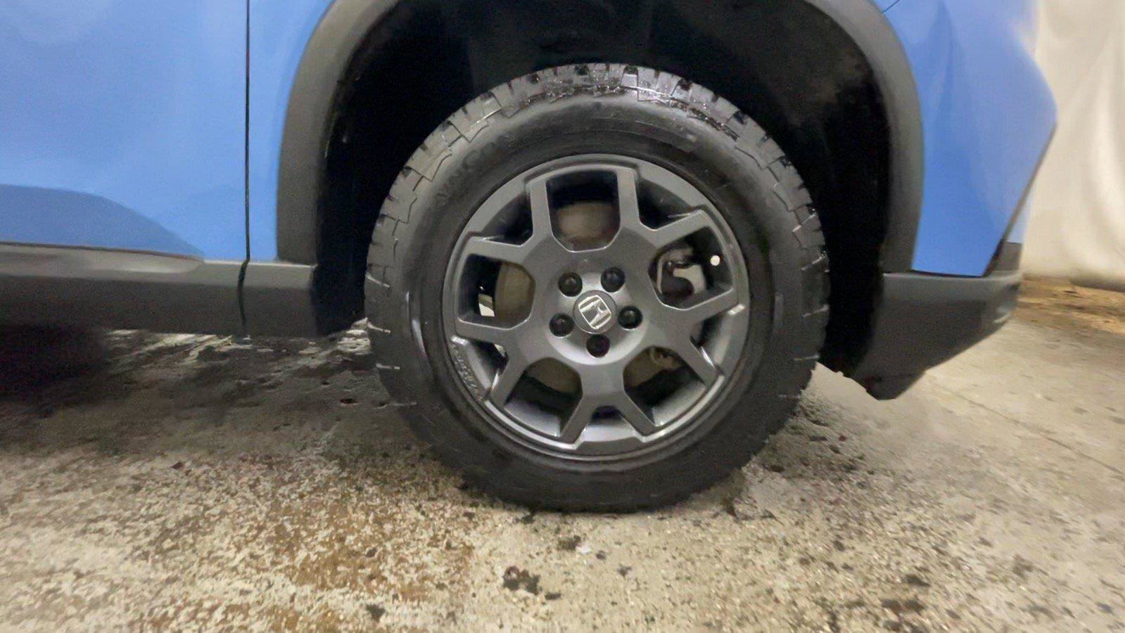 Used 2025 Honda Pilot TrailSport image 16