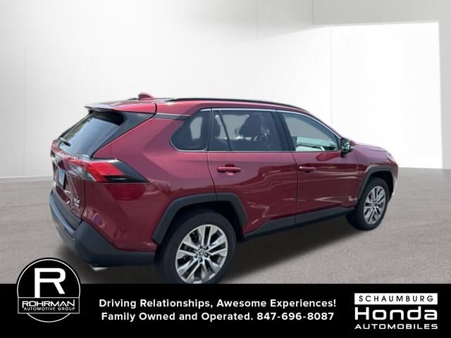 Used 2019 Toyota RAV4 XLE Premium w/ Cold Weather Package AWD/4WD image 6