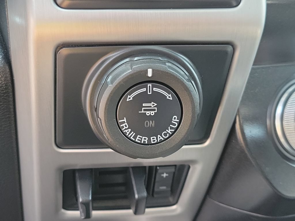 Certified 2019 Ford F150 Platinum w/ Equipment Group 701A Luxury AWD/4WD image 35