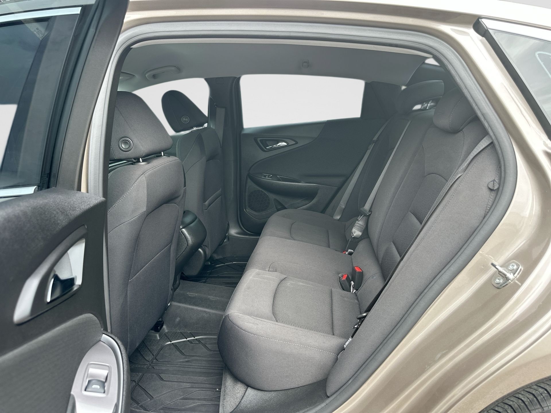 Certified 2024 Chevrolet Malibu RS w/ LPO, Floor Liner Package FWD image 24