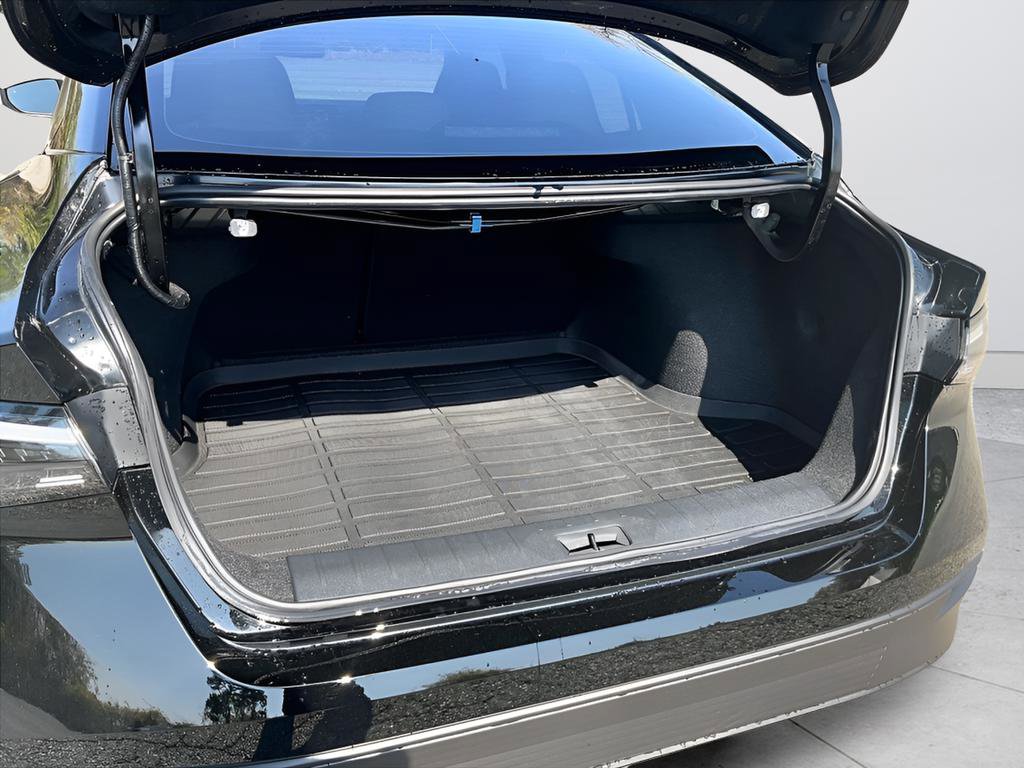 Used 2026 Nissan Sentra SV w/ Floor Mat Package FWD image 22