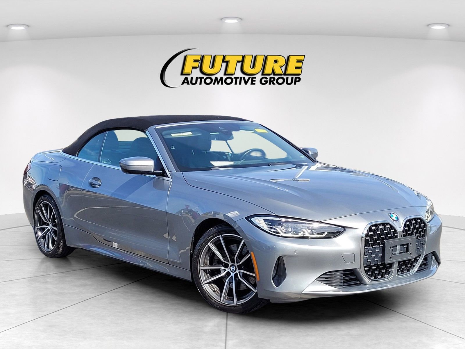 Used 2024 BMW 430i Convertible image 1