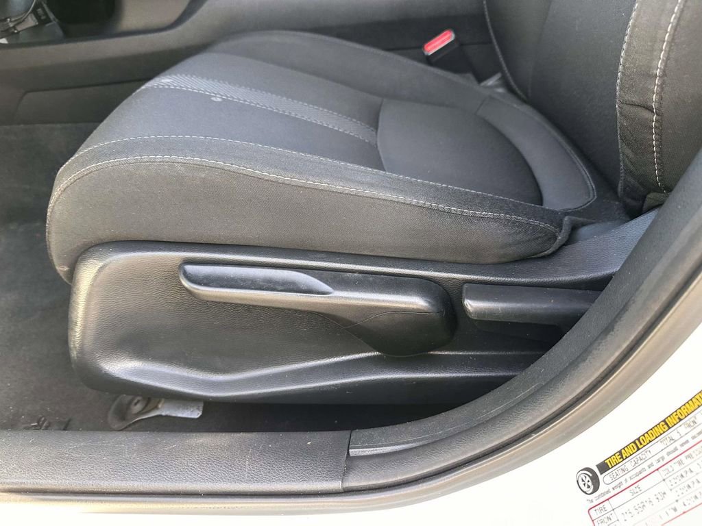 Used 2019 Honda Civic LX image 11