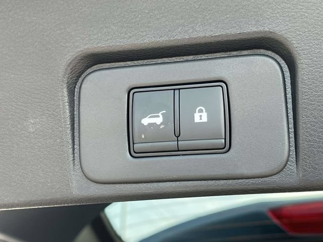 Used 2026 Nissan Rogue Dark Armor FWD image 22