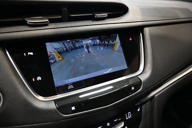 Used 2025 Cadillac XT5 Premium Luxury image 17