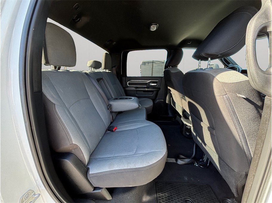 Used 2024 RAM 2500 Big Horn AWD/4WD image 37