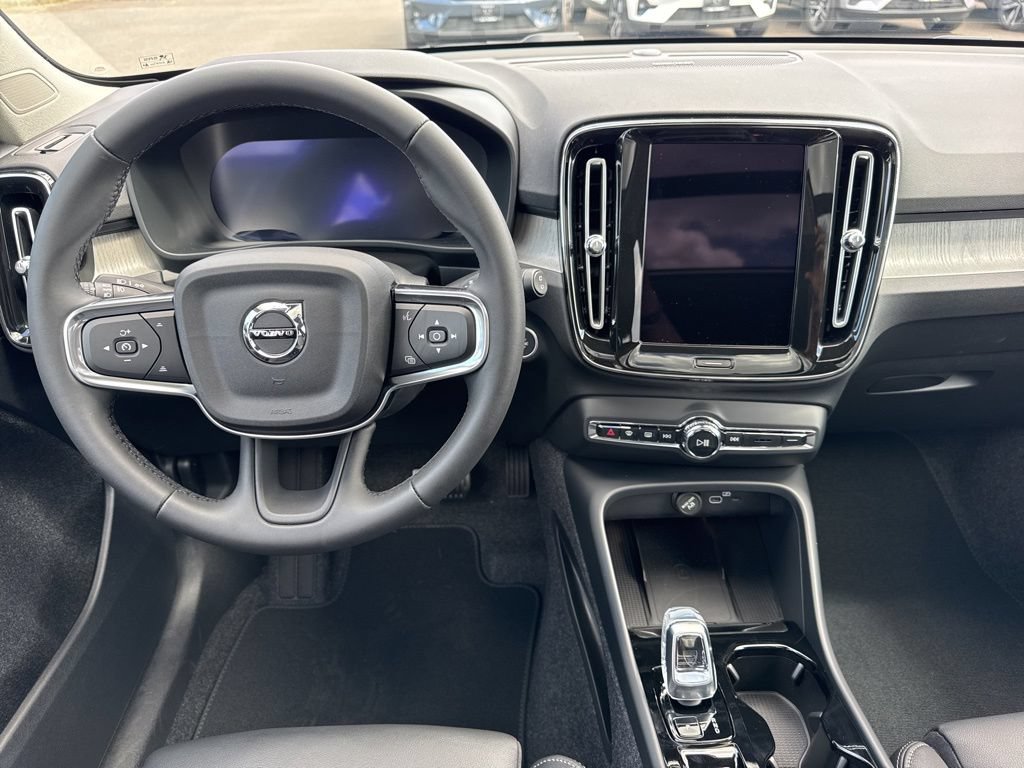 New 2026 Volvo XC40 B5 Plus w/ Climate Package AWD/4WD image 22