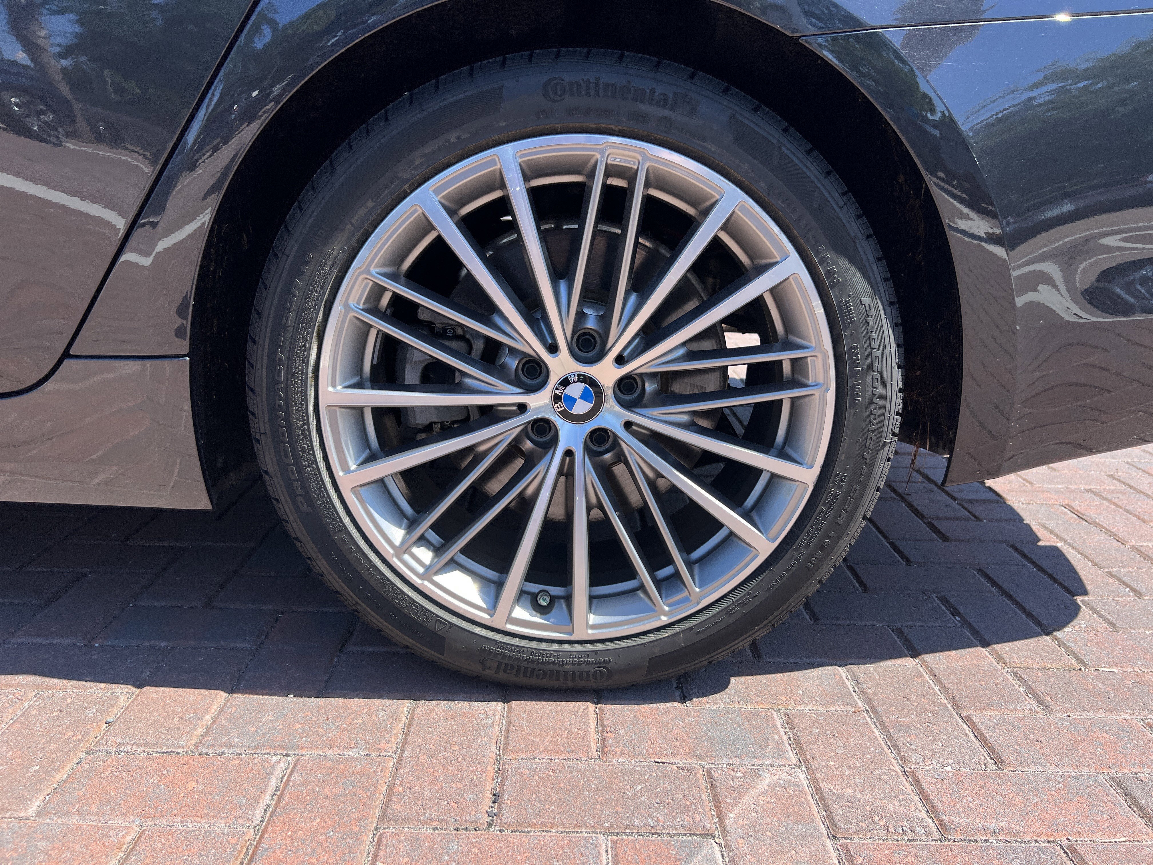 Used 2019 BMW 540i w/ Luxury Seating Package RWD image 13