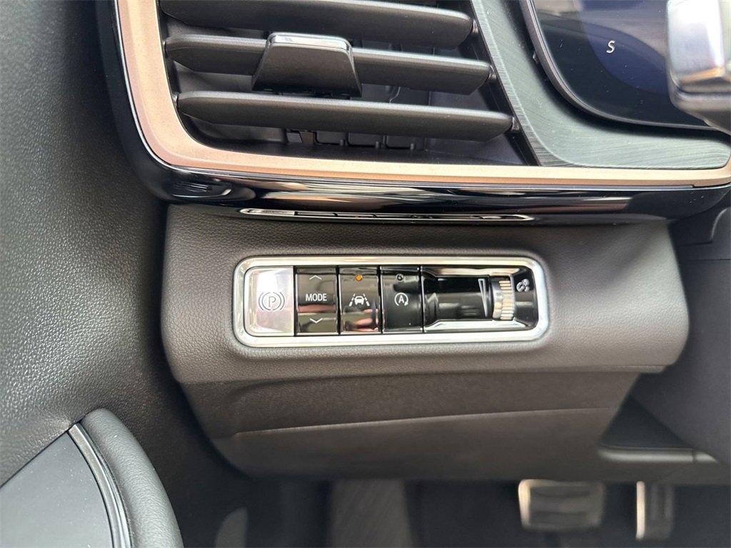 New 2025 Buick Envision Sport Touring image 20