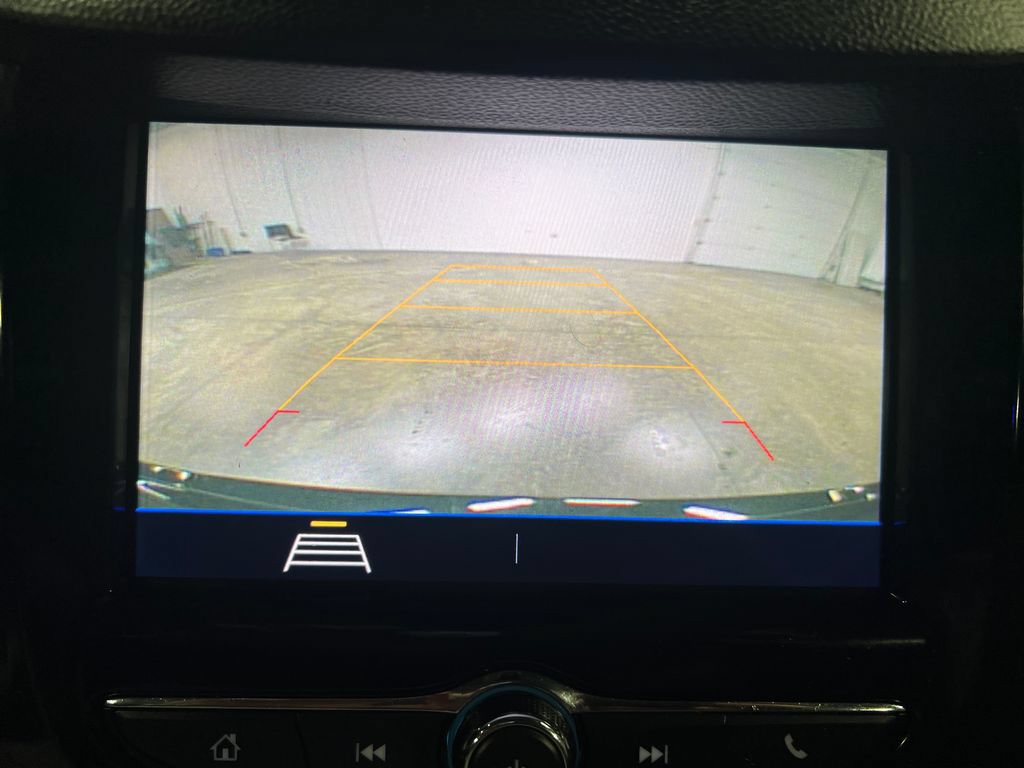 Certified 2022 Chevrolet Trax LT w/ Midnight Edition AWD/4WD image 24