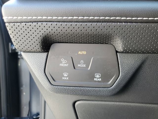 Used 2024 Volkswagen Atlas SE image 28