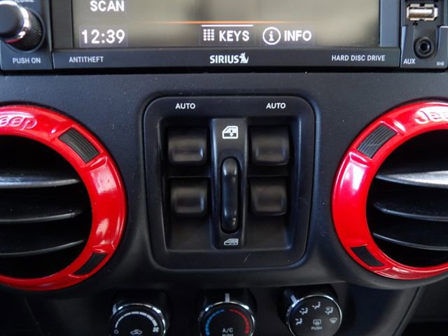 Used 2018 Jeep Wrangler Unlimited Sahara image 20