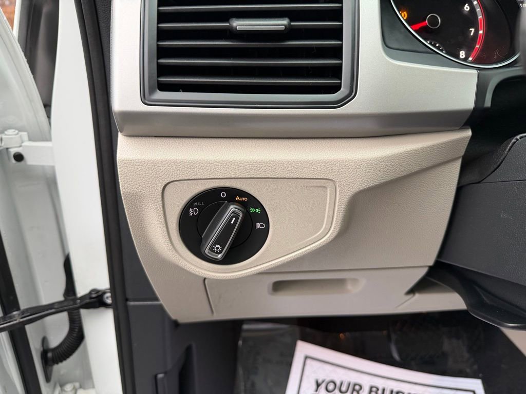 Used 2020 Volkswagen Atlas SE w/ Panoramic Sunroof Package image 16